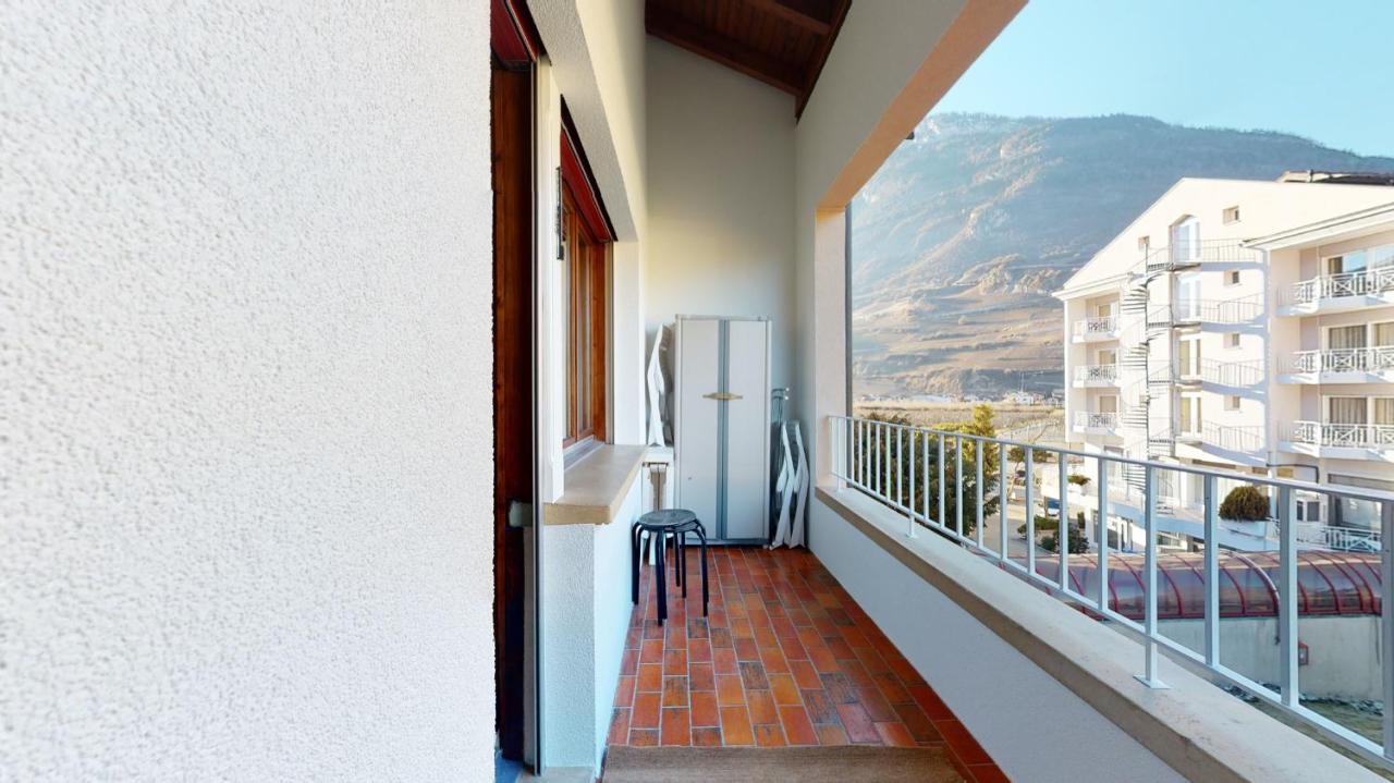 Beautiful 2 Bedrooms Apartment, Perfectly Located In Saillon Εξωτερικό φωτογραφία